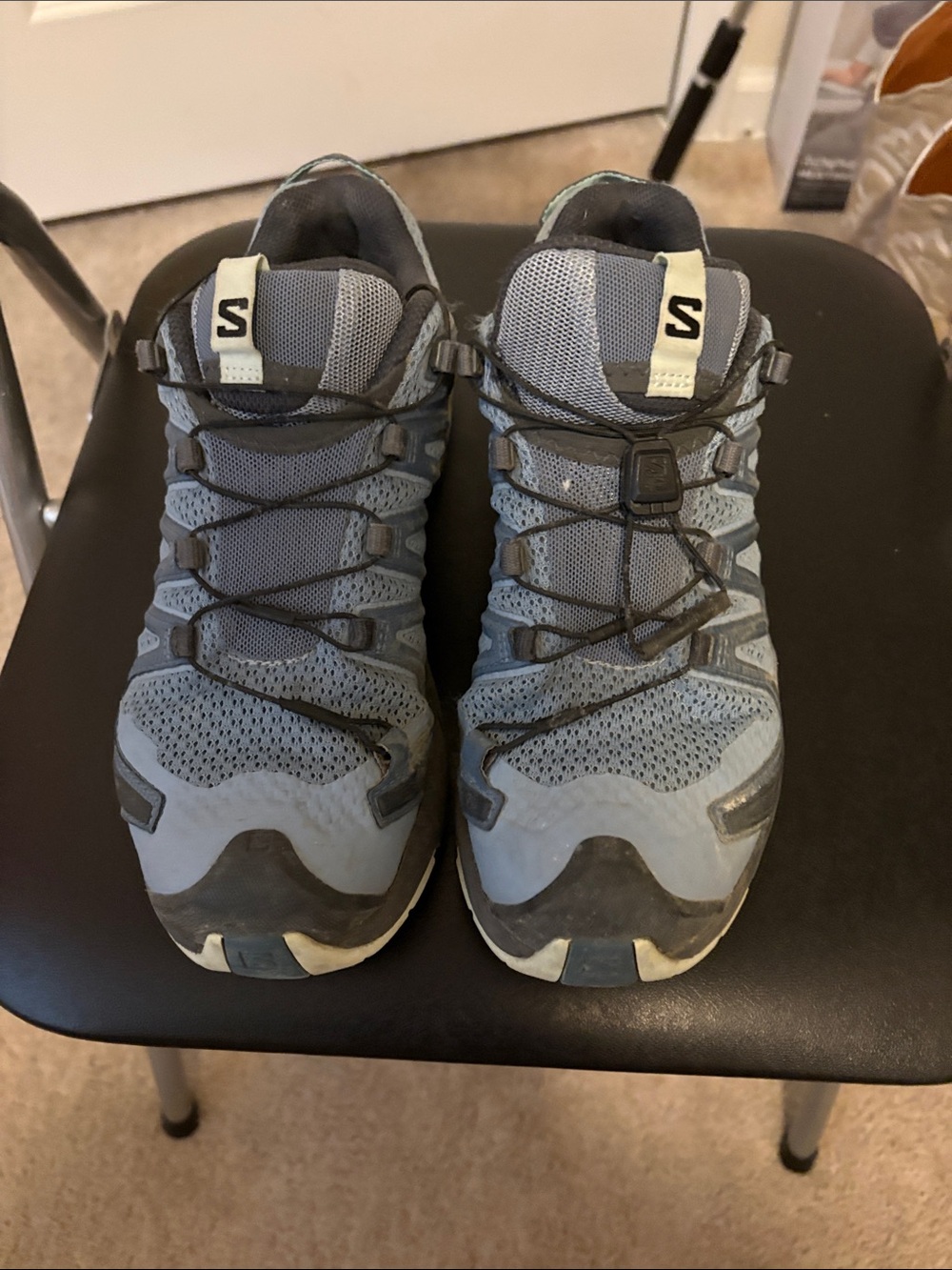Salomon Women's Light Blue and Gray Trail Running Shoes